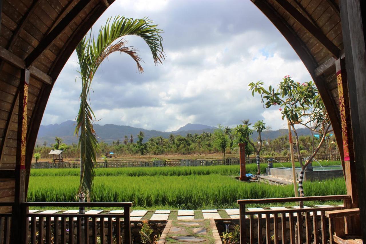 Umma Bali Menjangan Retreat Hotel Banyuwedang Exterior photo